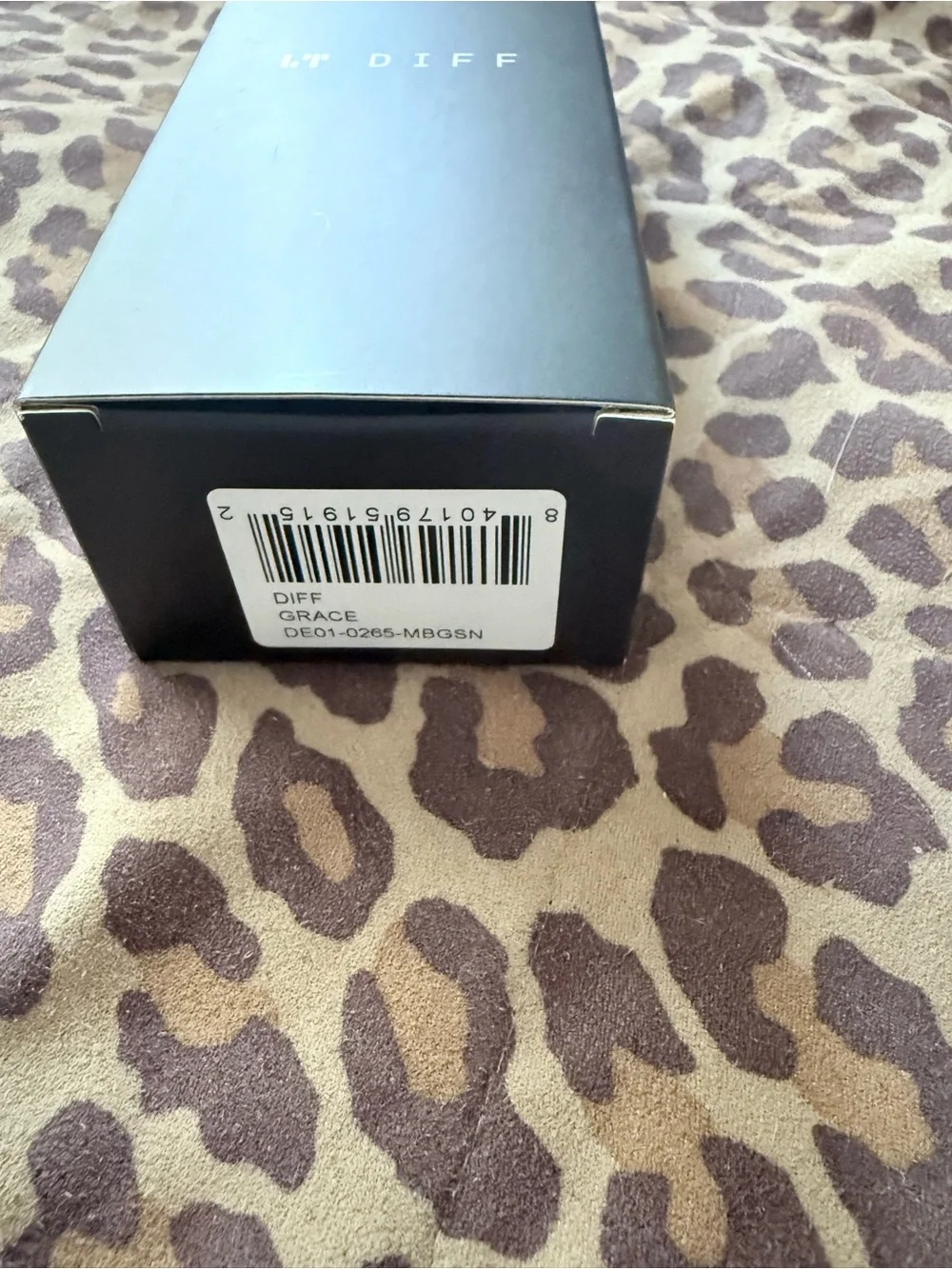 Diff Eyewear Black Frame Sunglasses with Purple Lenses
